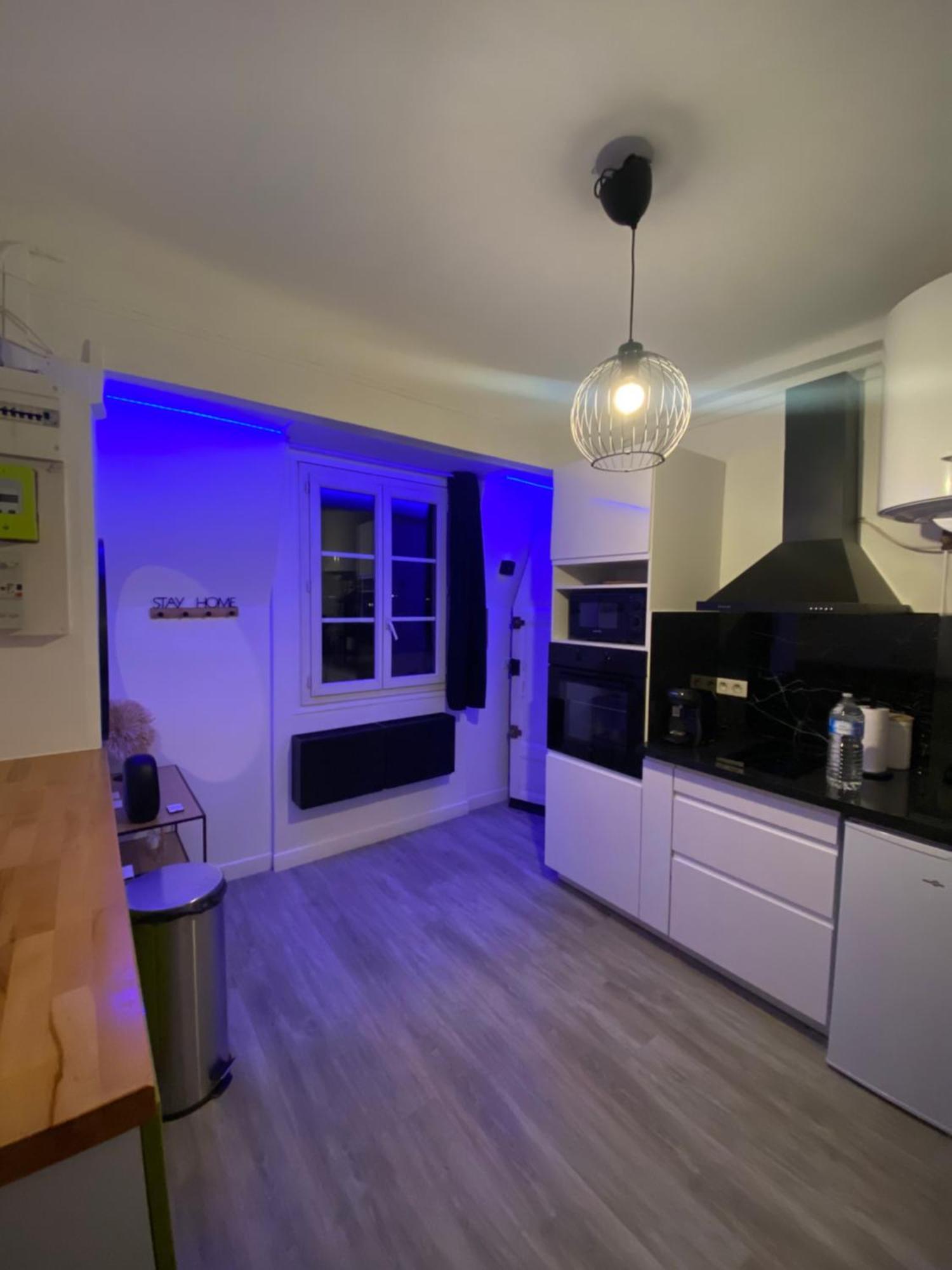 Appartement Vue Tour Eiffel Ligne 14 A Cote De Paris Gentilly Exteriör bild